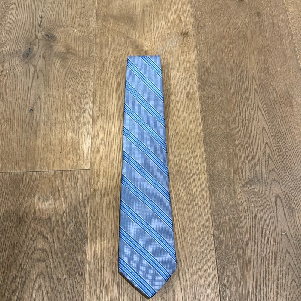 Brooks brothers tie
